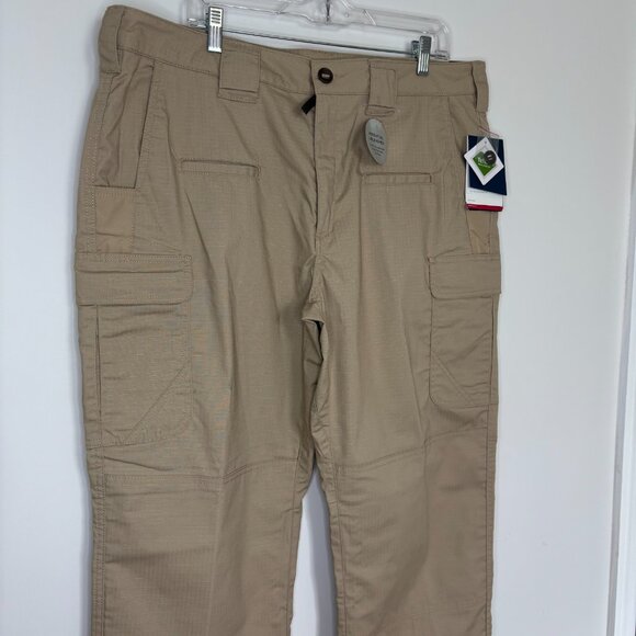 PROPPER NEW Kinetic Pant Womens 18 Short Tactical Pant Khaki - Picture 1 of 9